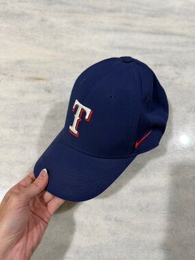 Nike Navy Blue Baseball Cap with Red Accent and White Embroidered 'T'